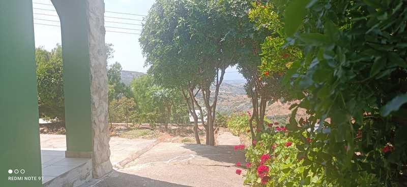 2-bedroom semi-detached to rent: https://www.bazaraki.com/adv/5796668_2-bedroom-semi-detached-to-rent (www.bazaraki.com)