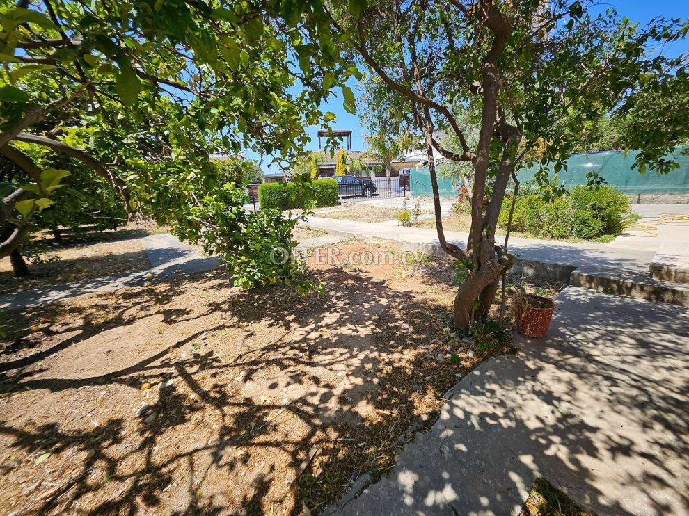 3 Bed Detached Bungalow for rent in Episkopi, Limassol: https://www.offer.com.cy/en/3-bed-detached-bungalow-for-rent-in-episkopi-limassol/21-816218/ (www.offer.com.cy)