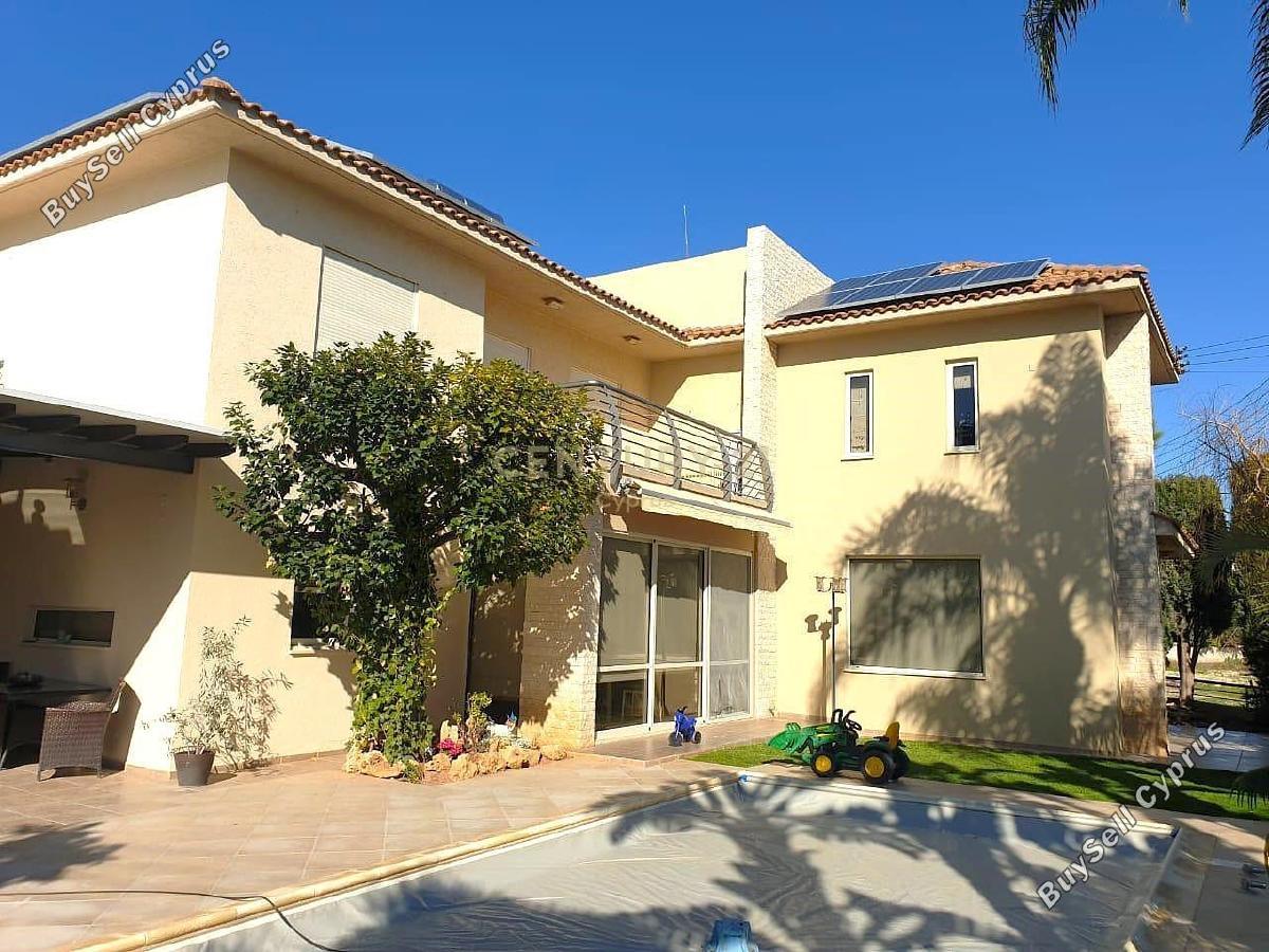 5 Bedroom Detached house for sale in Agios Athanasios, Limassol: https://www.buysellcyprus.com/property-for-sale/limassol/agios-athanasios/5-bed-detached-house-for-sale-agios-athanasios-limassol-1800483.html (www.buysellcyprus.com)