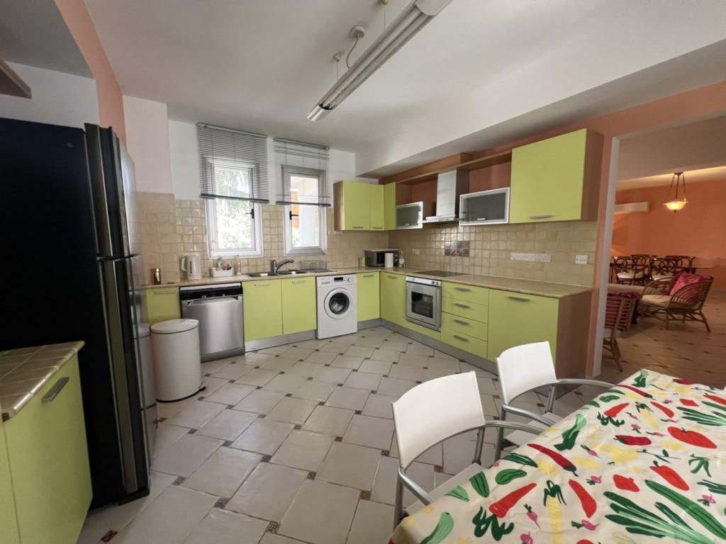 3 Bedroom Flat For Rent: https://www.zyprus.com/property/39350/3-bedrooms-apartment-flat-in-lykavitos-nicosia (www.zyprus.com)