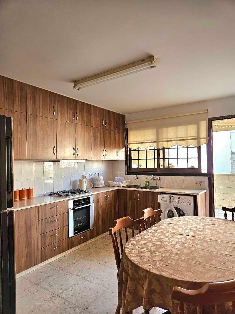 1-bedroom apartment to rent: https://www.bazaraki.com/adv/5786310_1-bedroom-apartment-to-rent (www.bazaraki.com)