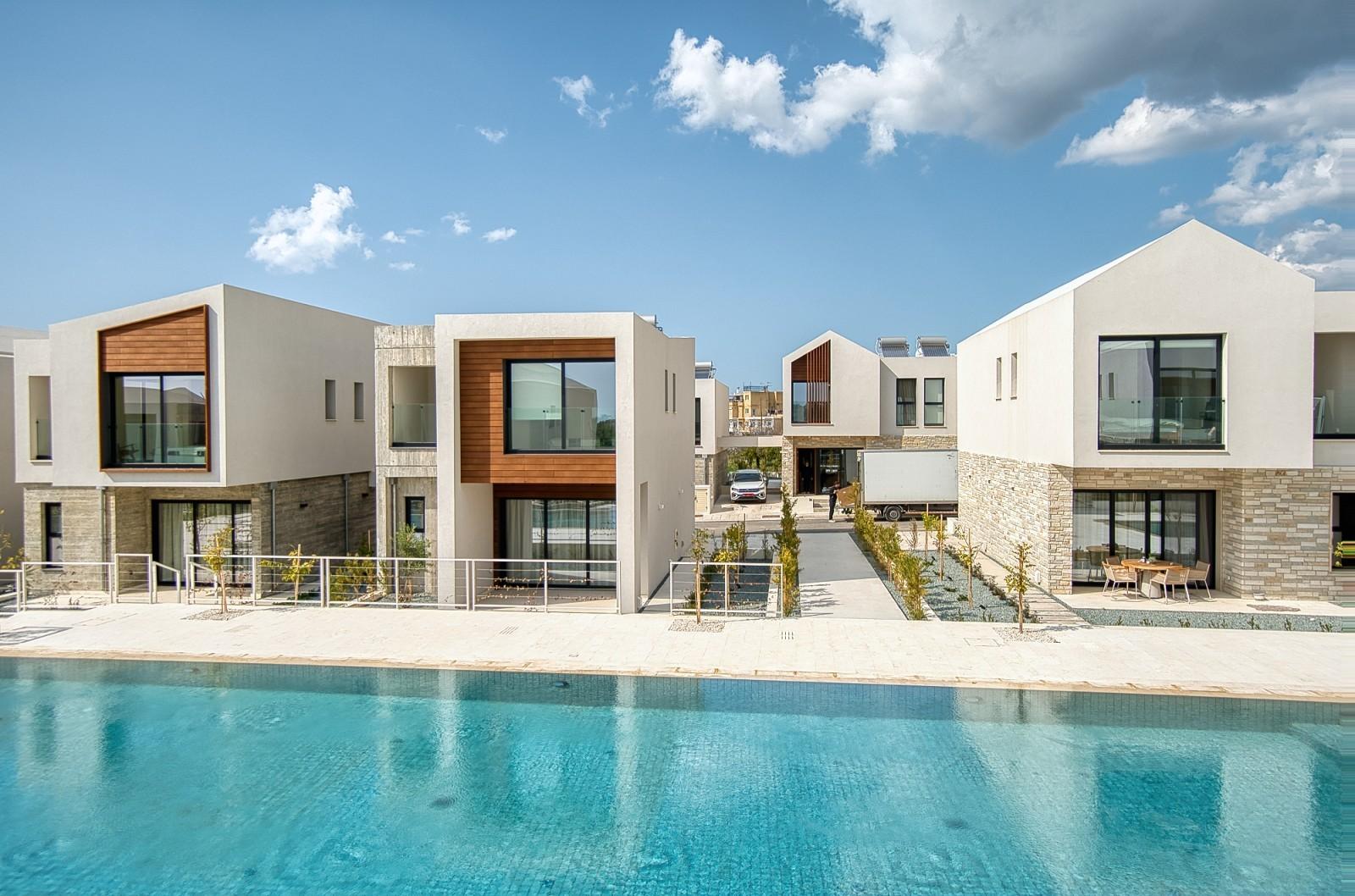 3-bedroom flat in Paphos №153865: https://dom.com.cy/en/catalog/rent/153865/ (dom.com.cy)