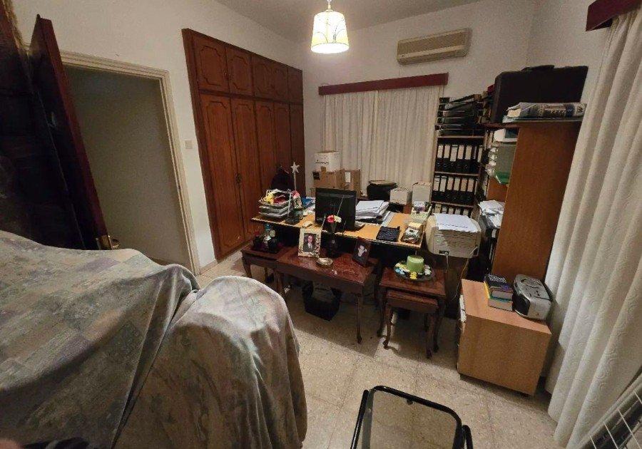 For Sale, Three-Bedroom Semi-Detached House in Pallouriotissa: https://www.offer.com.cy/en/for-sale-three-bedroom-semi-detached-house-in-pallouriotissa/21-816794/ (www.offer.com.cy)