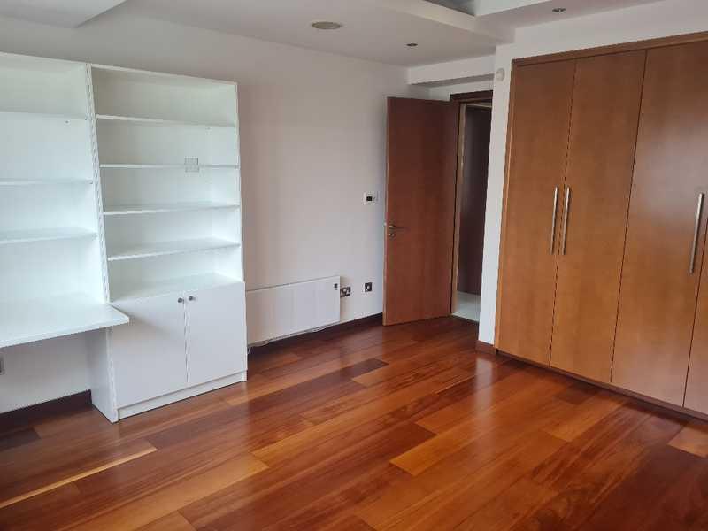 5-bedroom apartment to rent: https://www.bazaraki.com/adv/5795792_5-bedroom-apartment-to-rent (www.bazaraki.com)