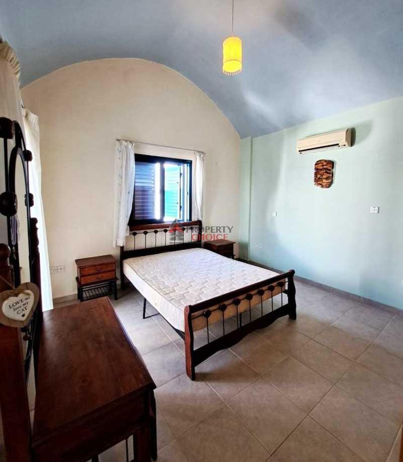3-bedroom villa for sale: https://www.bazaraki.com/adv/5791701_3-bedroom-villa-for-sale (www.bazaraki.com)