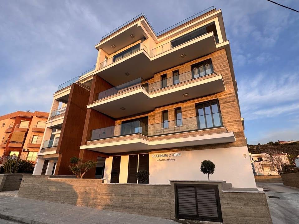 2 Beds 2 Baths Apartment/condo: https://www.facebook.com/marketplace/item/1020666716917661 (www.facebook.com)