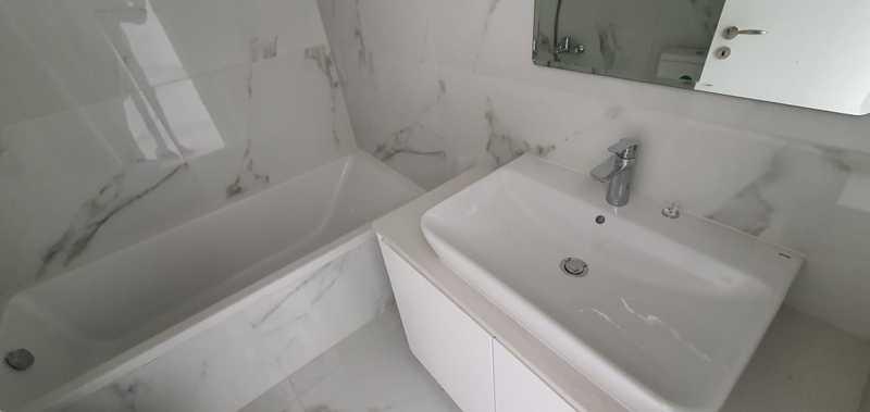 3-bedroom apartment to rent: https://www.bazaraki.com/adv/5793374_3-bedroom-apartment-to-rent (www.bazaraki.com)