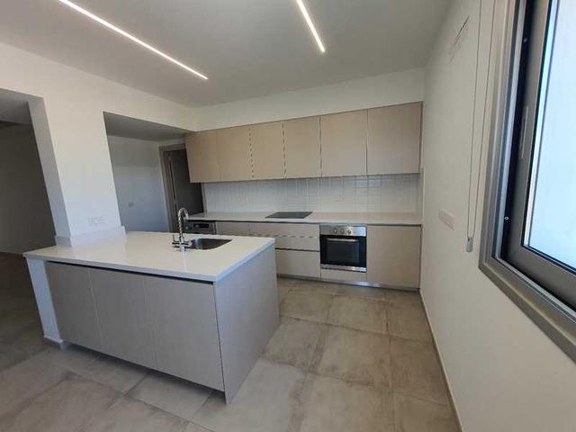 3-bedroom apartment to rent: https://www.bazaraki.com/adv/5793400_3-bedroom-apartment-to-rent (www.bazaraki.com)