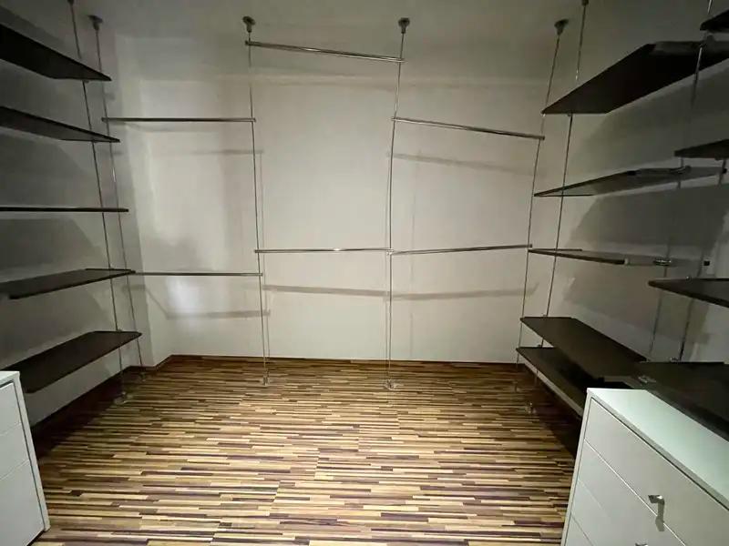 3-bedroom penthouse to rent: https://www.bazaraki.com/adv/5797083_3-bedroom-penthouse-to-rent (www.bazaraki.com)