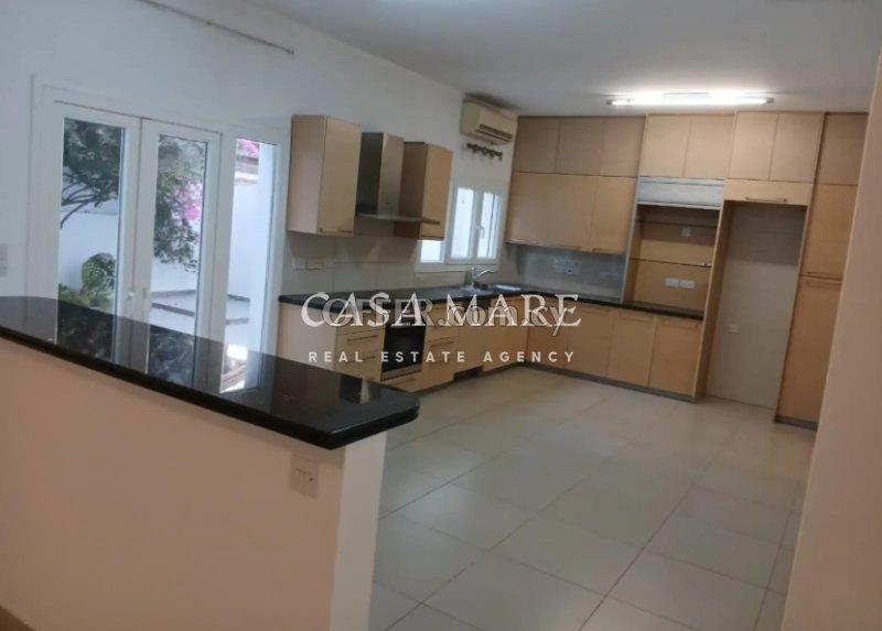 4 bedrooms House in Aglantzia: https://www.offer.com.cy/en/4-bedrooms-house-in-aglantzia/21-816450/ (www.offer.com.cy)