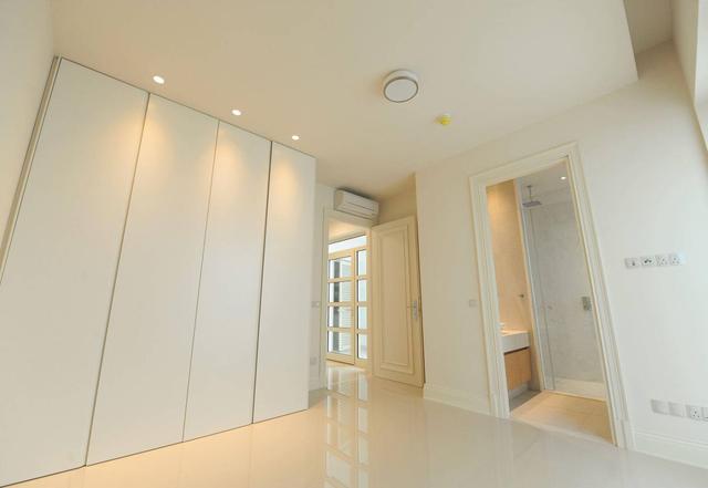 New 5-bedroom villa in Larnaca № 153399: https://dom.com.cy/en/catalog/sale/153399/ (dom.com.cy)