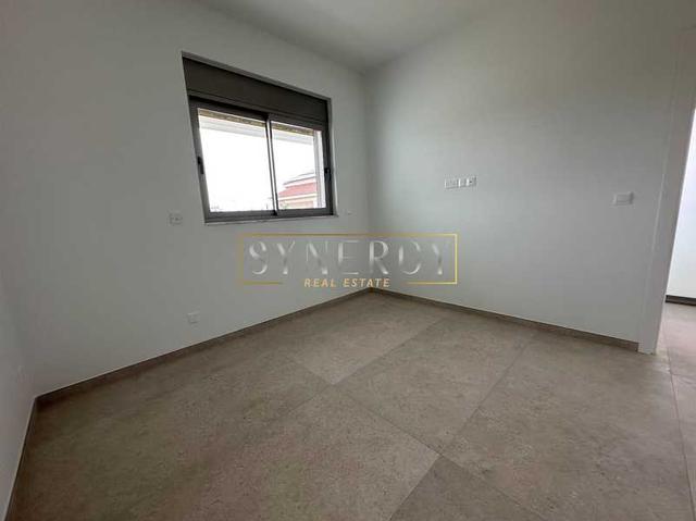 1-bedroom apartment to rent: https://www.bazaraki.com/adv/5766603_1-bedroom-apartment-to-rent (www.bazaraki.com)