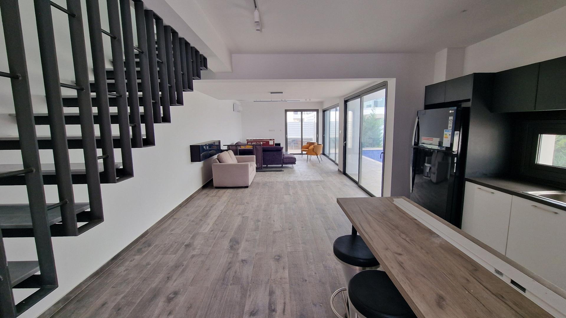 3-bedroom villa in Larnaca №153334: https://dom.com.cy/en/catalog/rent/153334/ (dom.com.cy)