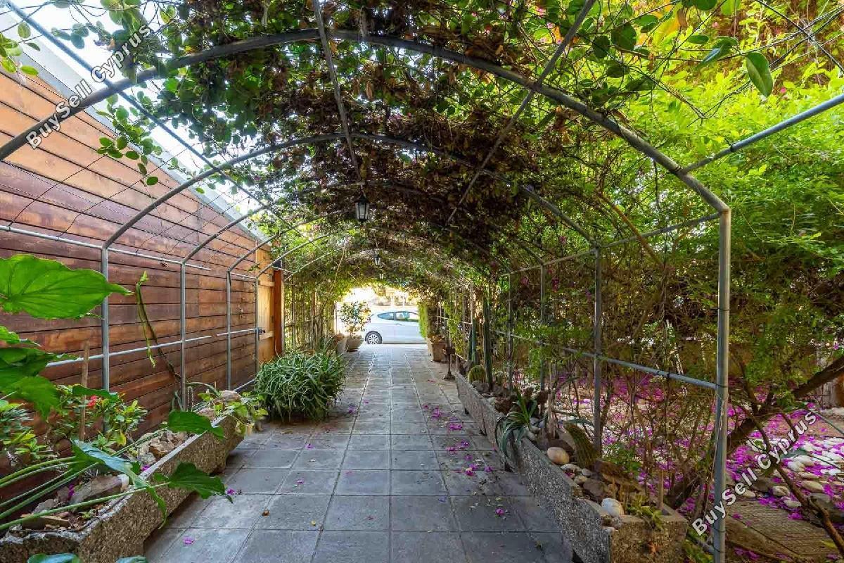 2 Bedroom Apartment for sale in Agios Tychonas, Limassol: https://www.buysellcyprus.com/property-for-sale/limassol/agios-tychonas/2-bed-apartment-for-sale-agios-tychonas-limassol-1801383.html (www.buysellcyprus.com)