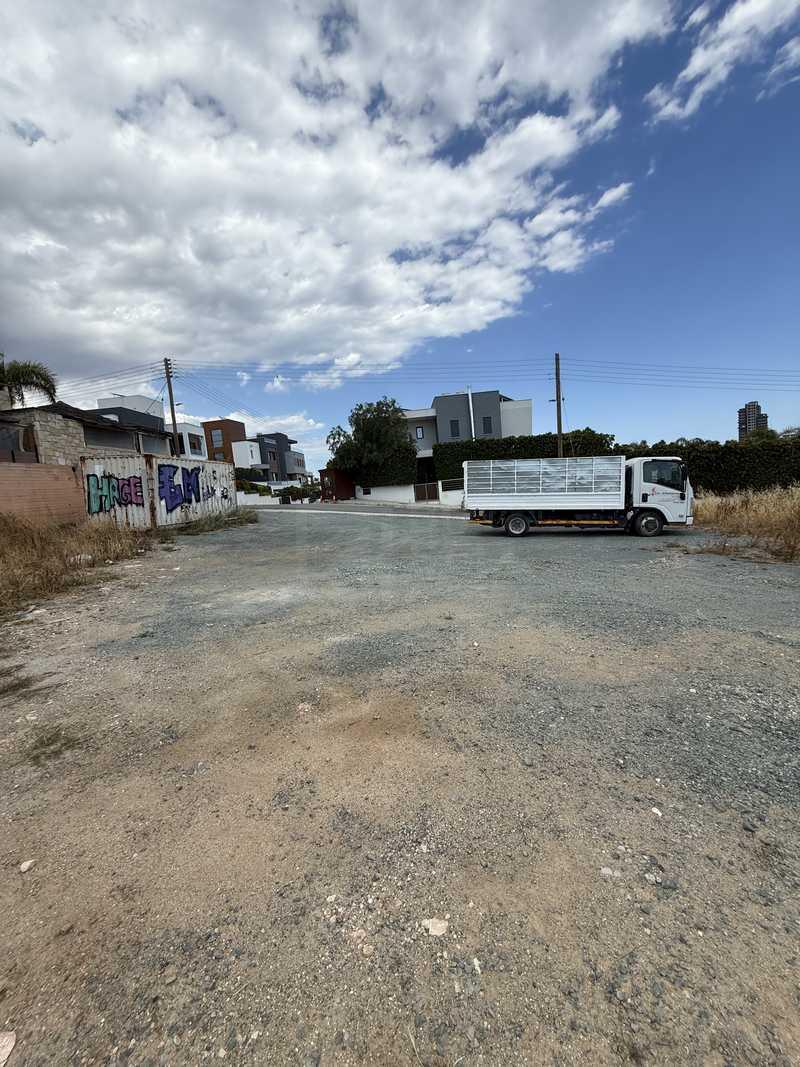 Residential land 2043 m²: https://www.bazaraki.com/adv/5799022_residential-land-2043-m2 (www.bazaraki.com)