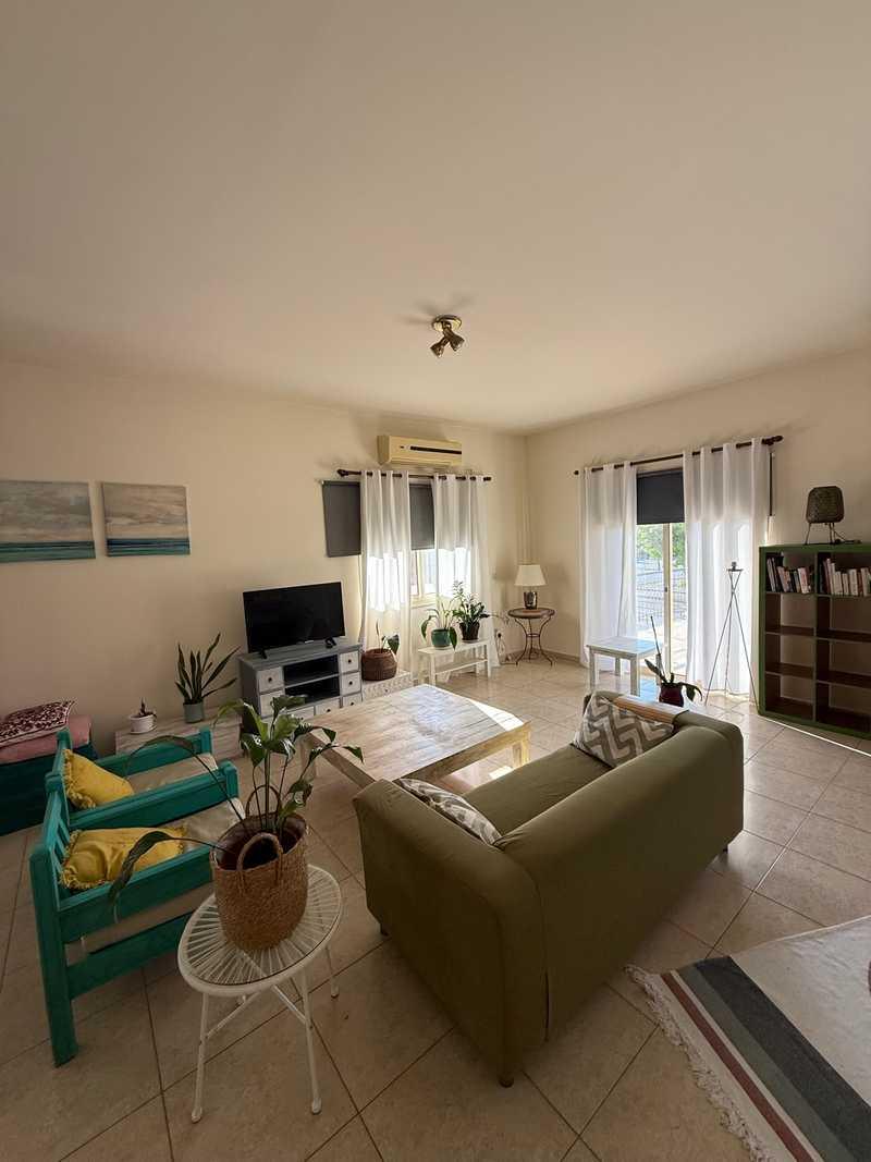 3-bedroom semi-detached to rent: https://www.bazaraki.com/adv/5787633_3-bedroom-semi-detached-to-rent (www.bazaraki.com)