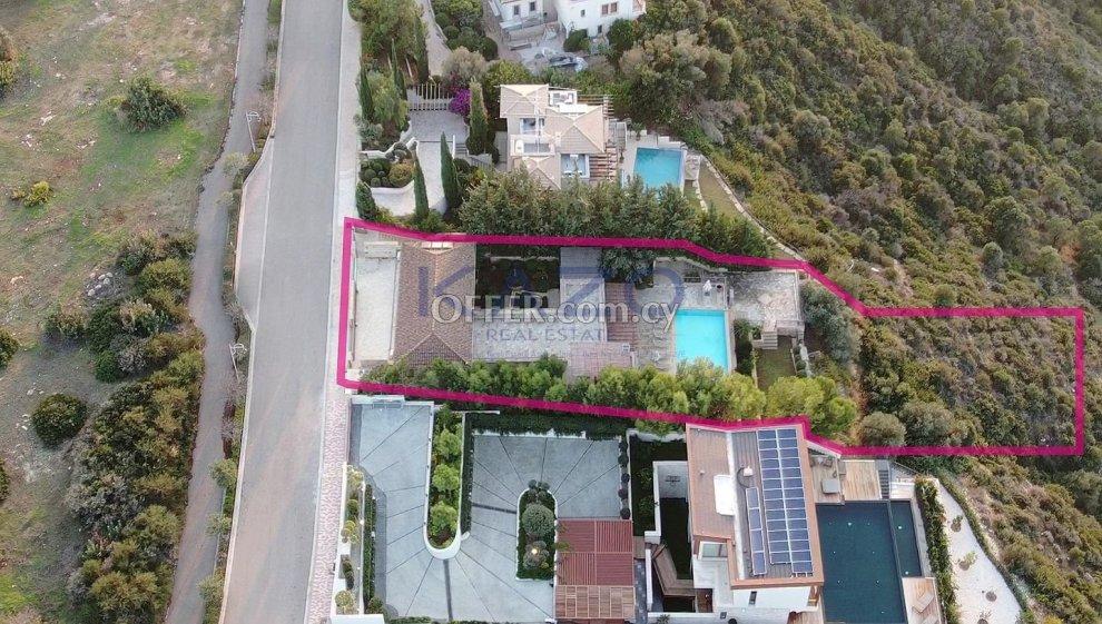 Five-bedroom Villa, Aphrodite Hills Resort, Paphos: https://www.offer.com.cy/en/five-bedroom-villa-aphrodite-hills-resort-paphos/21-781905/ (www.offer.com.cy)