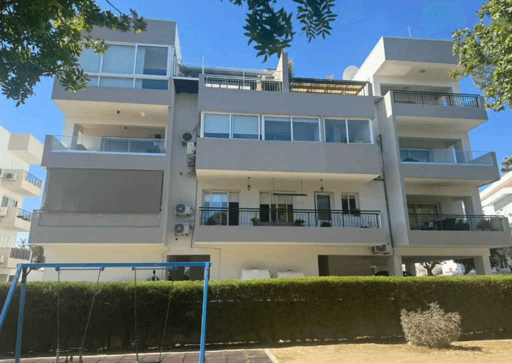 2 Bedroom Flat For Sale: https://www.zyprus.com/property/39303/2-bedrooms-apartment-flat-in-dasoupoli-strovolos-nicosia (www.zyprus.com)