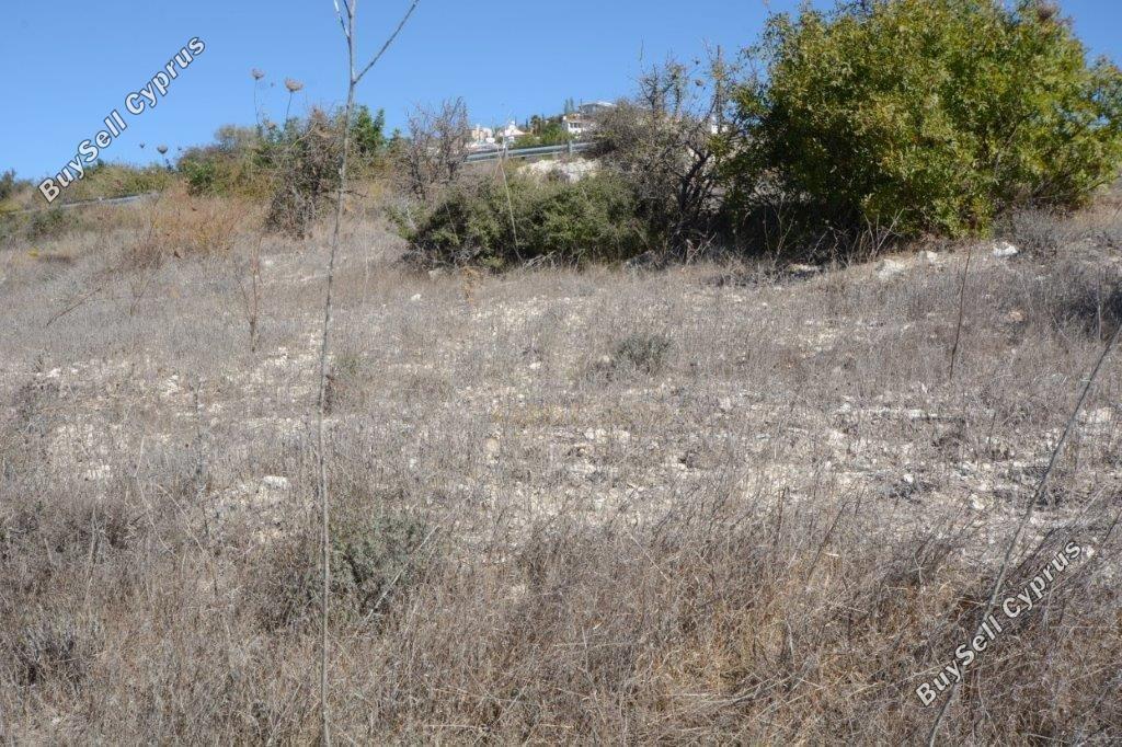 4,348 SQM Residential Land for sale in Tsada, Paphos: https://www.buysellcyprus.com/property-for-sale/paphos/tsada/land-for-sale-tsada-paphos-1792723.html (www.buysellcyprus.com)