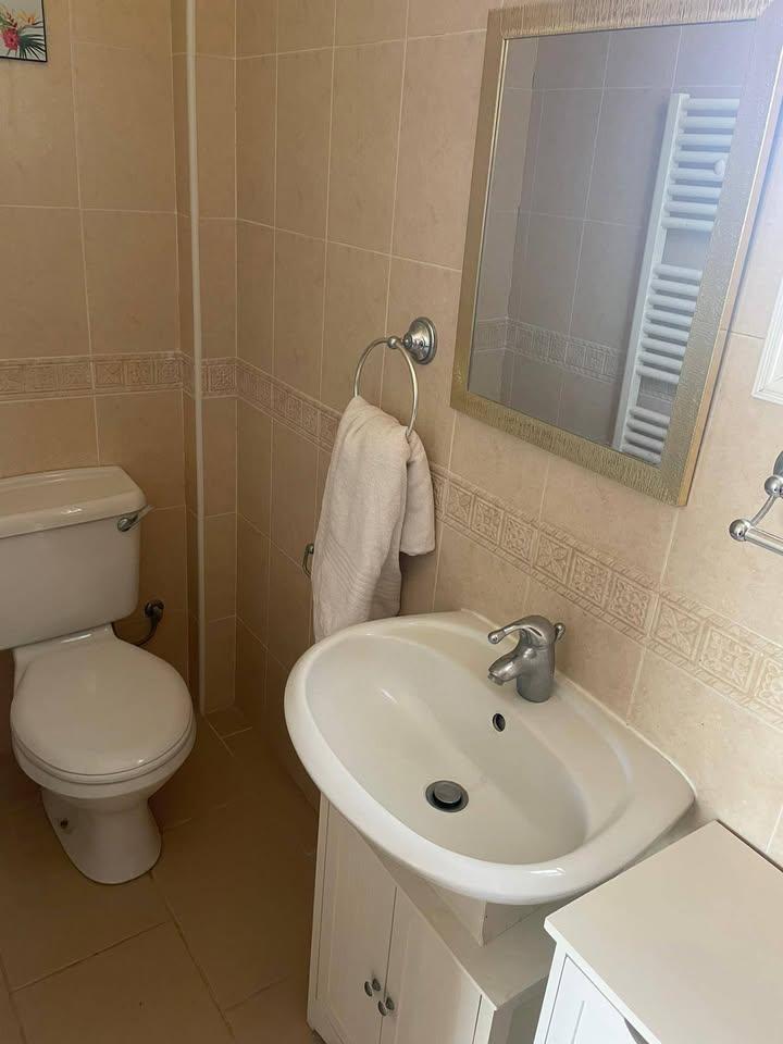 Large townhouse with centralheating in Peyia: https://www.facebook.com/marketplace/item/1235320814914526 (www.facebook.com)
