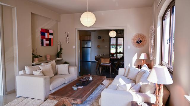 6-bedroom villa in Larnaca № 153177: https://dom.com.cy/en/catalog/sale/153177/ (dom.com.cy)