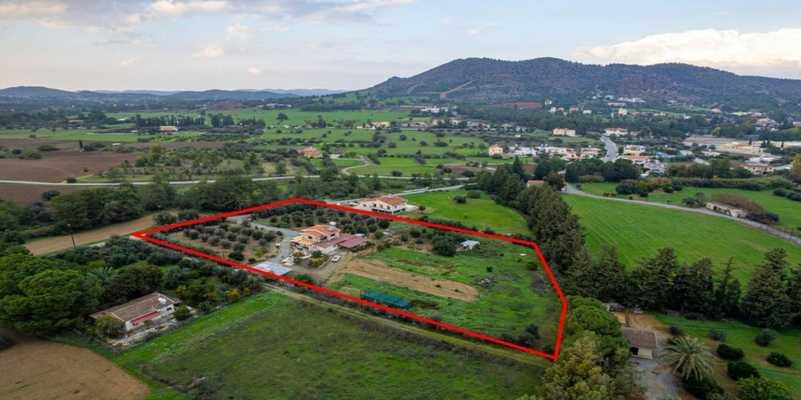 Residential land 9031 m²: https://www.bazaraki.com/adv/5792265_residential-land-9031-m2 (www.bazaraki.com)
