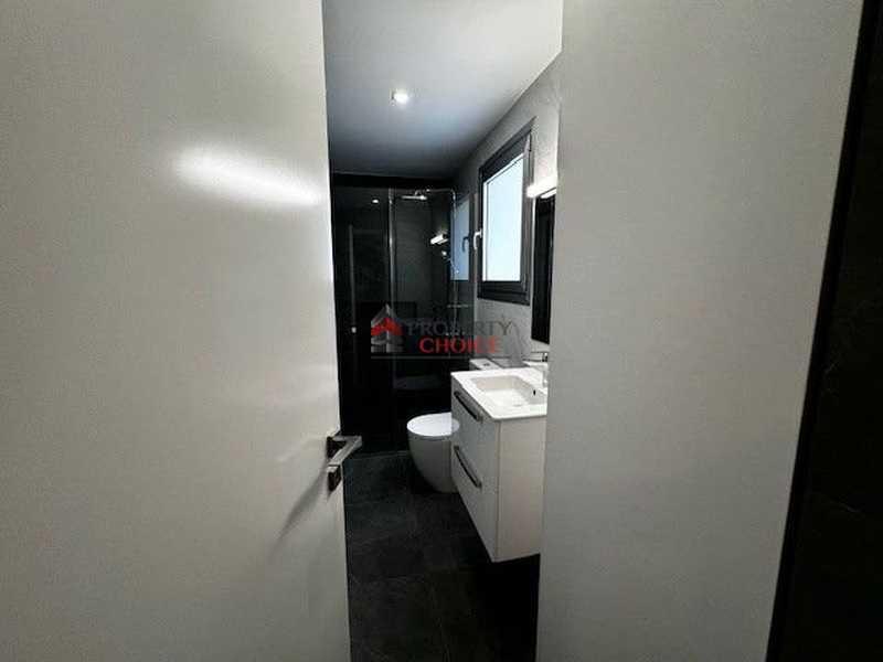  3-bedroom apartment to rent: https://www.bazaraki.com/adv/5790365_3-bedroom-apartment-to-rent (www.bazaraki.com)