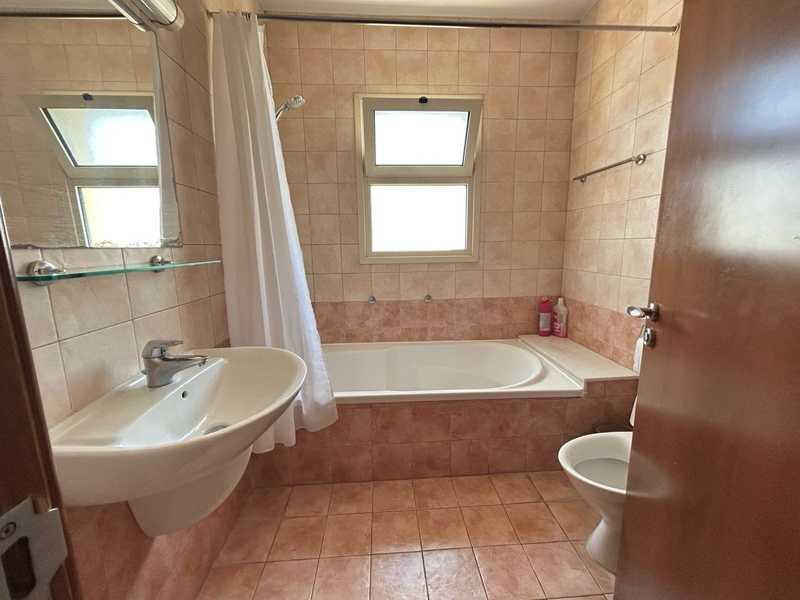 1-bedroom apartment to rent: https://www.bazaraki.com/adv/5786422_1-bedroom-apartment-to-rent (www.bazaraki.com)