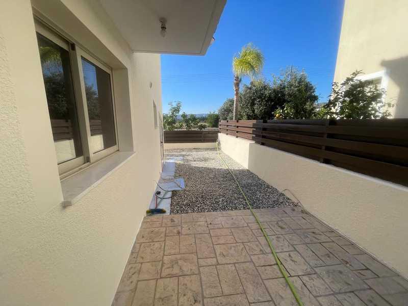 3-bedroom villa to rent: https://www.bazaraki.com/adv/5795067_3-bedroom-villa-to-rent (www.bazaraki.com)