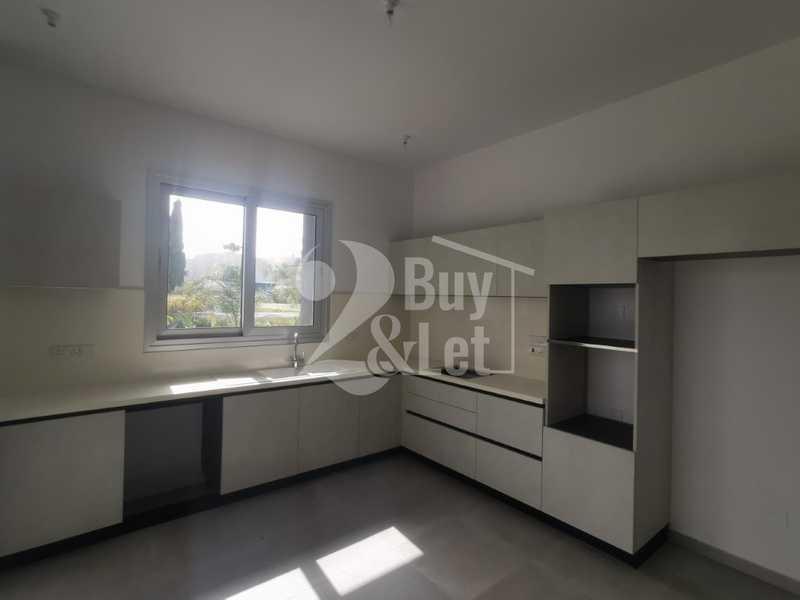 3-bedroom apartment for sale: https://www.bazaraki.com/adv/5791159_3-bedroom-apartment-for-sale (www.bazaraki.com)