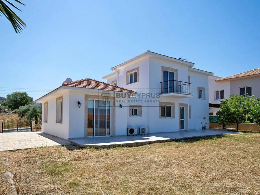 4 BEDROOM VILLA FOR SALE IN ARGAKA: https://www.facebook.com/marketplace/item/714628914479367 (www.facebook.com)