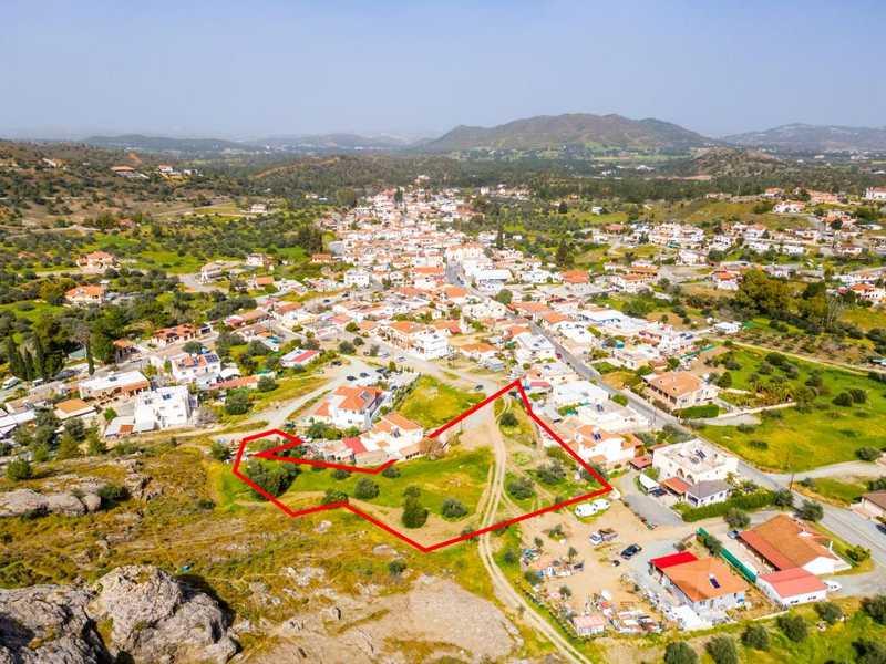 Residential land 4850 m²: https://www.bazaraki.com/adv/5796766_residential-land-4850-m2 (www.bazaraki.com)