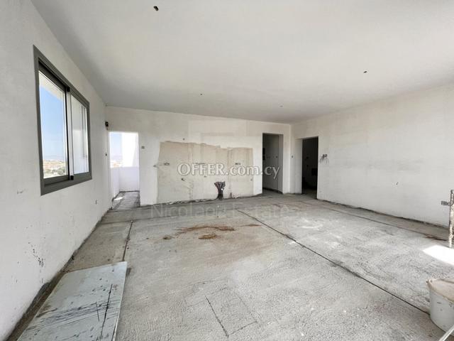 Modern 2 bedroom Penthouse with Roof Garden in Latsia: https://www.offer.com.cy/en/modern-2-bedroom-penthouse-with-roof-garden-in-latsia/21-762162/ (www.offer.com.cy)