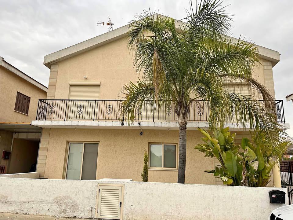 House for sale in Dali Nicosia: https://www.facebook.com/marketplace/item/996706095940838 (www.facebook.com)