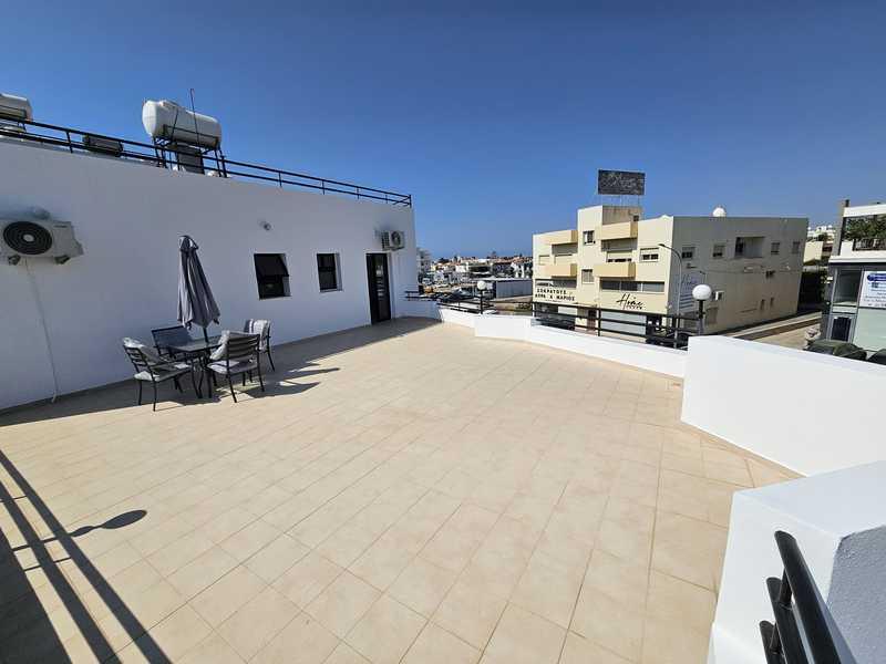 3-bedroom apartment to rent: https://www.bazaraki.com/adv/5786477_3-bedroom-apartment-to-rent (www.bazaraki.com)