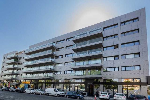 Luxury office available for rent.commercial bulding open space office: https://www.bazaraki.com/adv/5794597_luxury-office-available-for-rent-open-space-of-550sqm-modern-industrial-buildin (www.bazaraki.com)