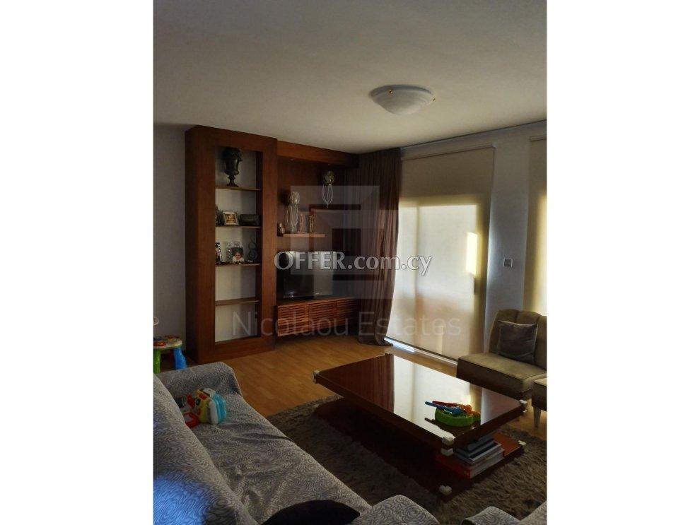 Large three bedroom penthouse for sale in Kapsalos area: https://www.offer.com.cy/en/large-three-bedroom-penthouse-for-sale-in-kapsalos-area/21-718664/ (www.offer.com.cy)