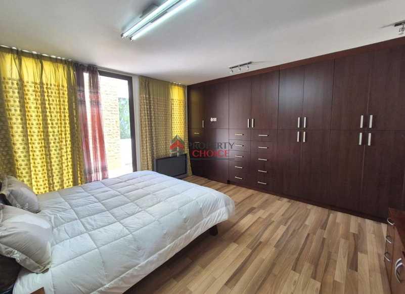 4-bedroom villa for sale: https://www.bazaraki.com/adv/5791407_4-bedroom-villa-for-sale (www.bazaraki.com)