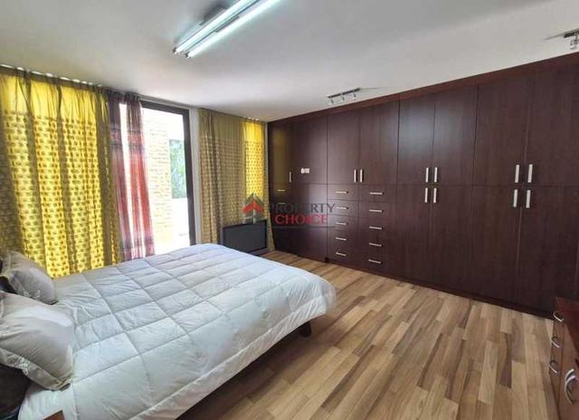 4-bedroom villa for sale: https://www.bazaraki.com/adv/5791407_4-bedroom-villa-for-sale (www.bazaraki.com)