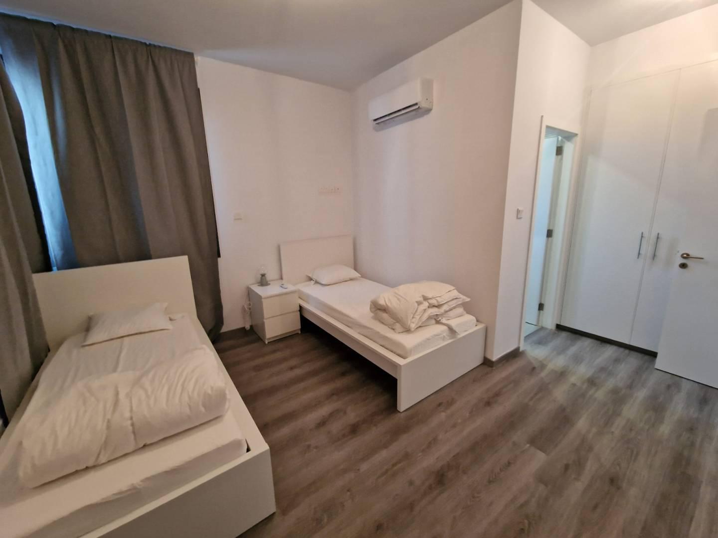 New 2-bedroom flat in Larnaca №153111: https://dom.com.cy/en/catalog/rent/153111/ (dom.com.cy)