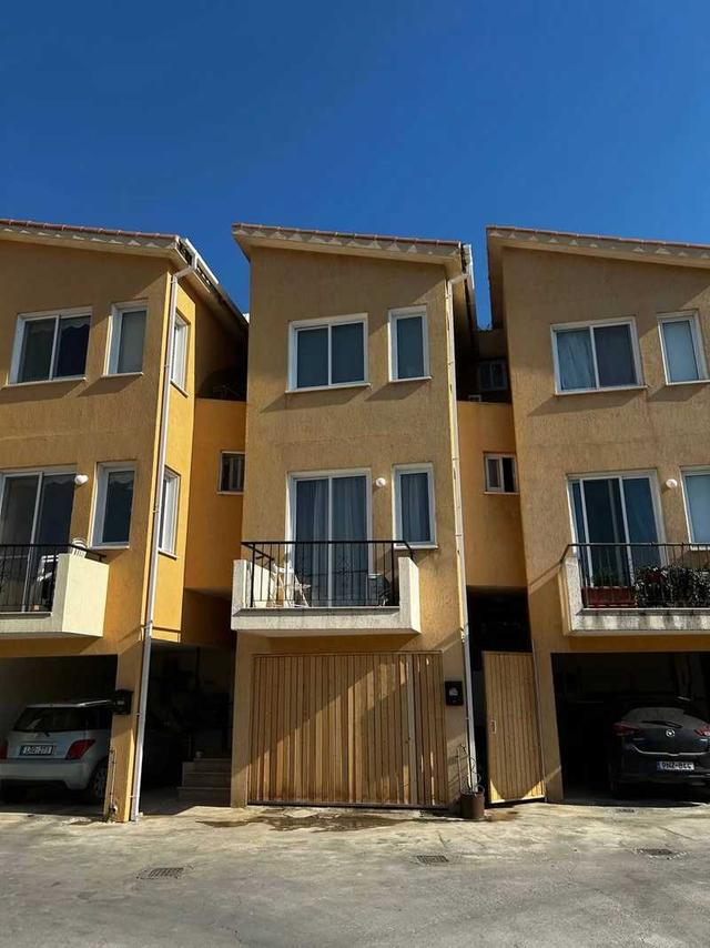 3-bedroom maisonette for sale: https://www.bazaraki.com/adv/5797406_3-bedroom-maisonette-for-sale (www.bazaraki.com)