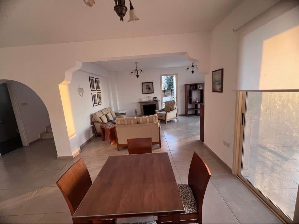 For rent private 4 bedroom villa with full sea view located in olympos close to international school: https://www.facebook.com/marketplace/item/582329684313428 (www.facebook.com)