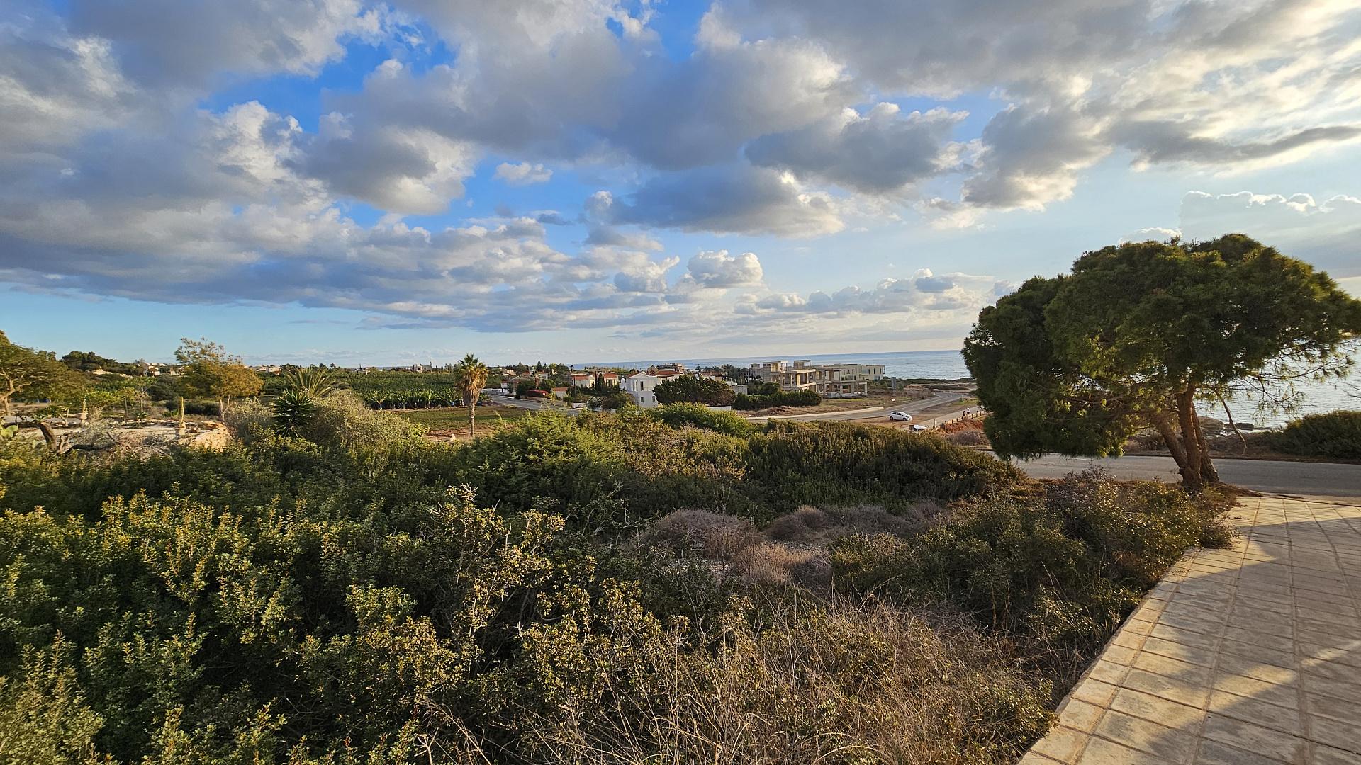 New 4-bedroom villa in Paphos № 136800: https://dom.com.cy/en/catalog/sale/136800/ (dom.com.cy)
