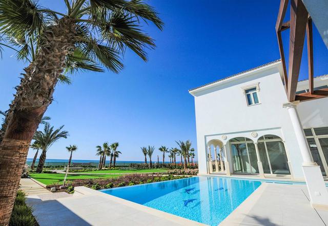 New 5-bedroom villa in Larnaca № 153380: https://dom.com.cy/en/catalog/sale/153380/ (dom.com.cy)