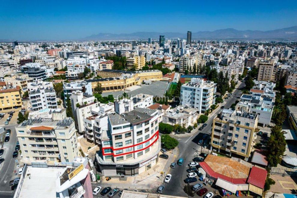 Office on the second floor in Strovolos Nicosia: https://www.offer.com.cy/en/office-on-the-second-floor-in-strovolos-nicosia/21-816318/ (www.offer.com.cy)