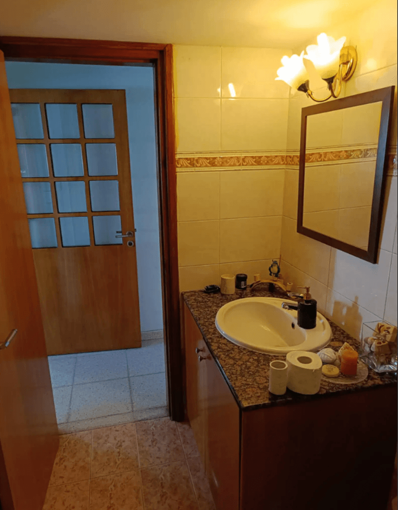 6-bedroom maisonette for sale: https://www.bazaraki.com/adv/5787059_6-bedroom-maisonette-for-sale (www.bazaraki.com)