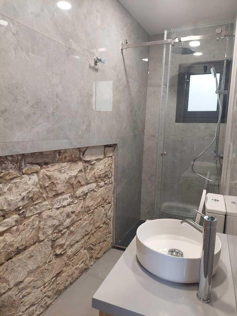 2-bedroom semi-detached to rent: https://www.bazaraki.com/adv/5790473_2-bedroom-semi-detached-to-rent (www.bazaraki.com)