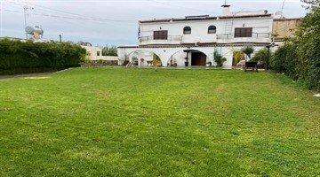 4 Bedroom House In Eleonos Area,Strovolos , Nicosia: https://www.offer.com.cy/en/4-bedroom-house-in-eleonos-area-strovolos-nicosia/21-288237/ (www.offer.com.cy)