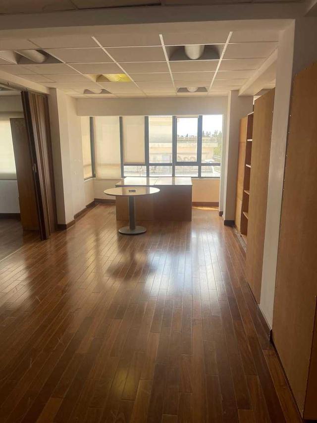 5-bedroom apartment for sale: https://www.bazaraki.com/adv/5786615_5-bedroom-apartment-for-sale (www.bazaraki.com)
