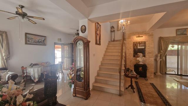 3-bedroom house in Larnaca № 153088: https://dom.com.cy/en/catalog/sale/153088/ (dom.com.cy)